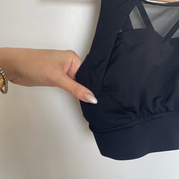 Lululemon Breathe it In Bra Black Mesh Cutout Front Strappy Back Sports Bra - Picture 10 of 16